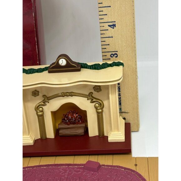 VTG 1993 Hallmark Keepsake Ornament | The Bearingers Fireplace with Floor Base - Picture 7 of 10